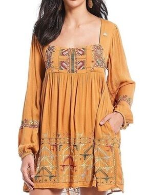 free people hearts are wild mini dress Free People Hearts are Wild dress. Size XS. Sought